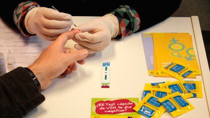 El test rápido para VIH es gratuito y los resultados se conocen a los  15 minutos