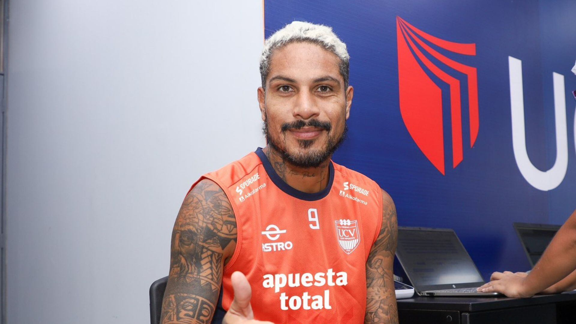 Paolo Guerrero elogió a la ciudad de Trujillo luego de arreglar su situación contractual con Universidad César Vallejo.