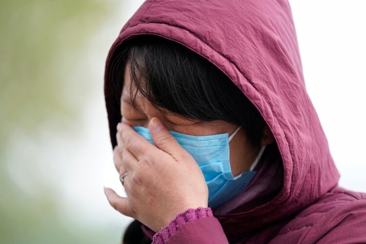 Los asesores médicos del gobierno chino aseguraron que una vez que las personas infectadas asintomáticas fueran identificadas, ellas y sus contactos serían aislados y mantenidos bajo observación (REUTERS)