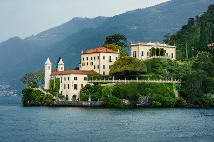 El lago de Como y sus alrededores ofrecen al viajero la oportunidad de disfrutar de una verdadera sensación de descubrimiento