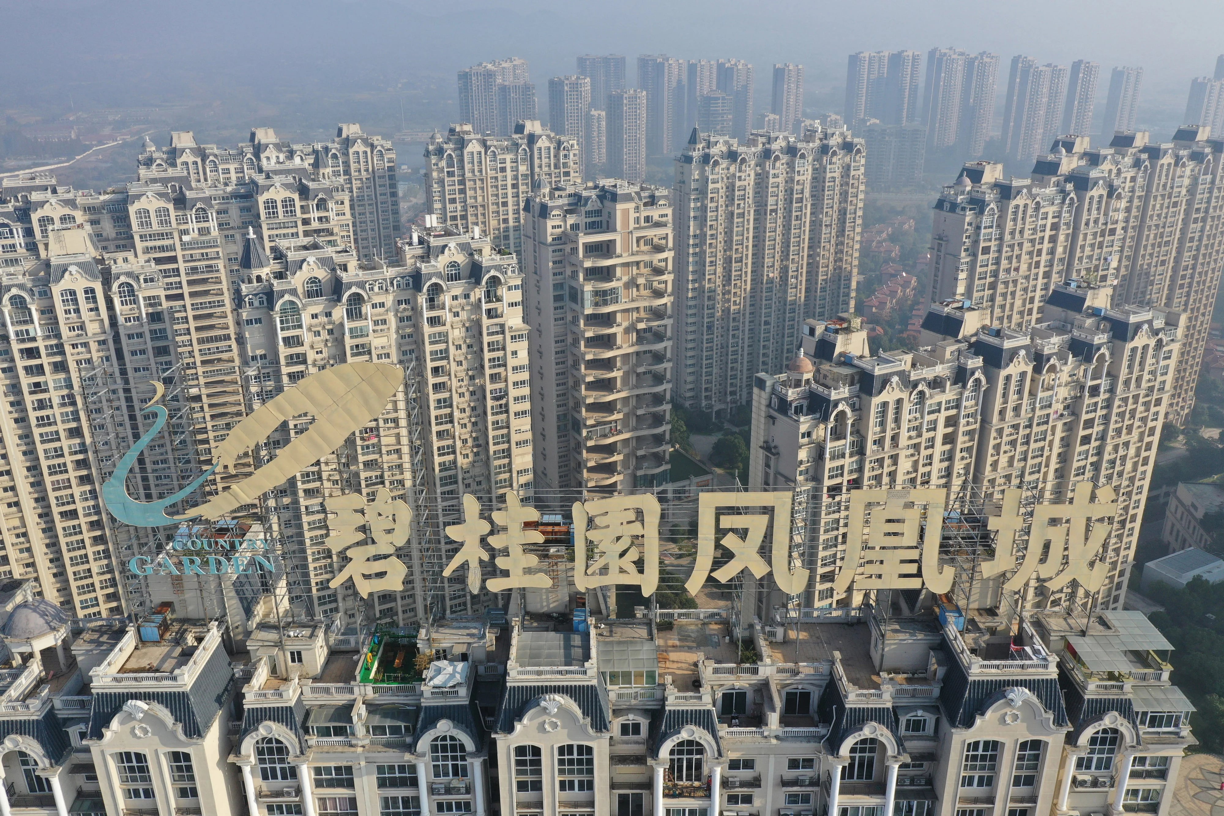 La crisis del sector inmobiliario pone en jaque al sistema financiero de China: “Es solo la parte visible del iceberg”