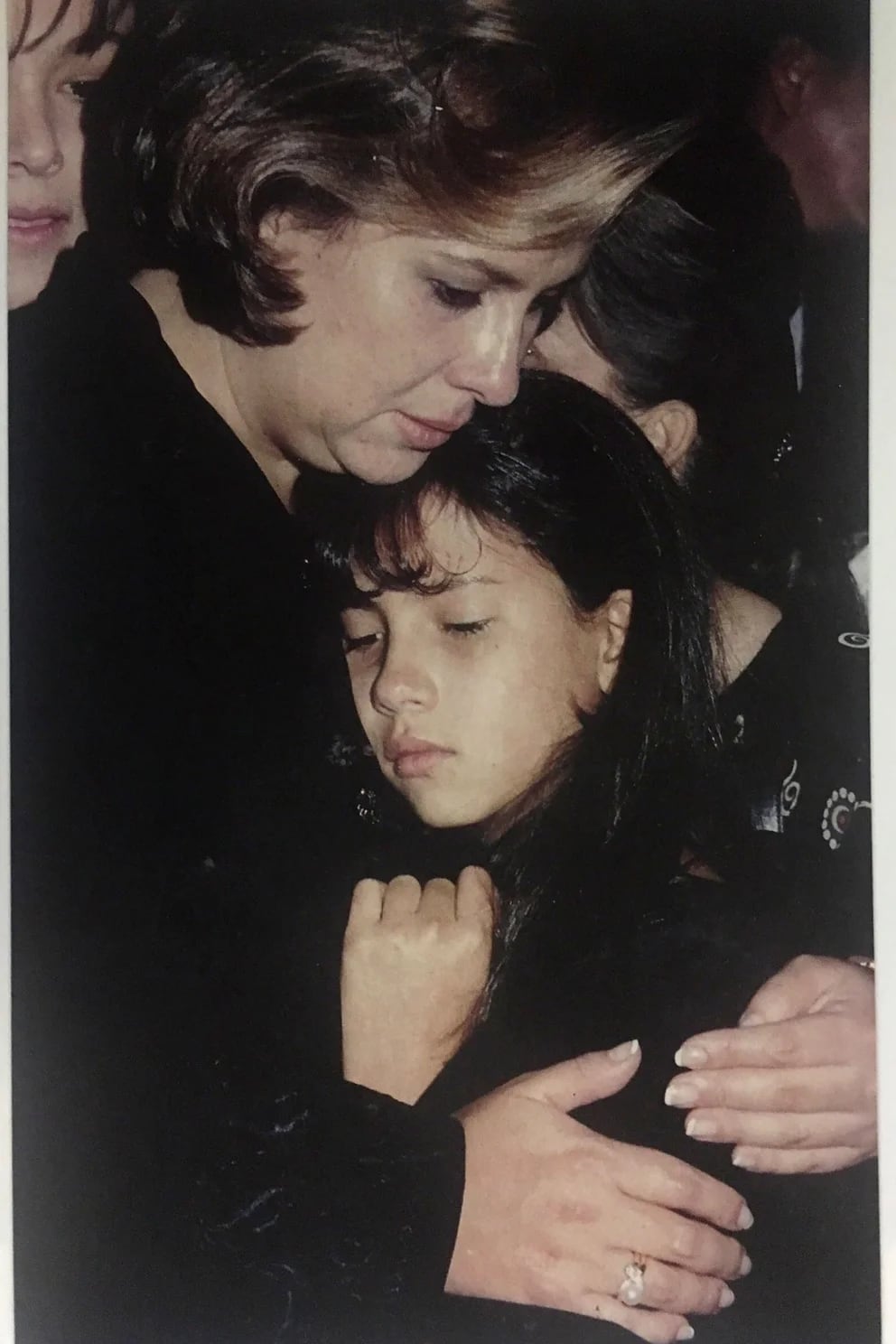 Cuando Escobar fue asesinado en 1993, ella tenía 33 años. Manuela nunca pudo superar la vida y la muerte de su padre (Victoria Eugenia Henao – Editorial Planeta)