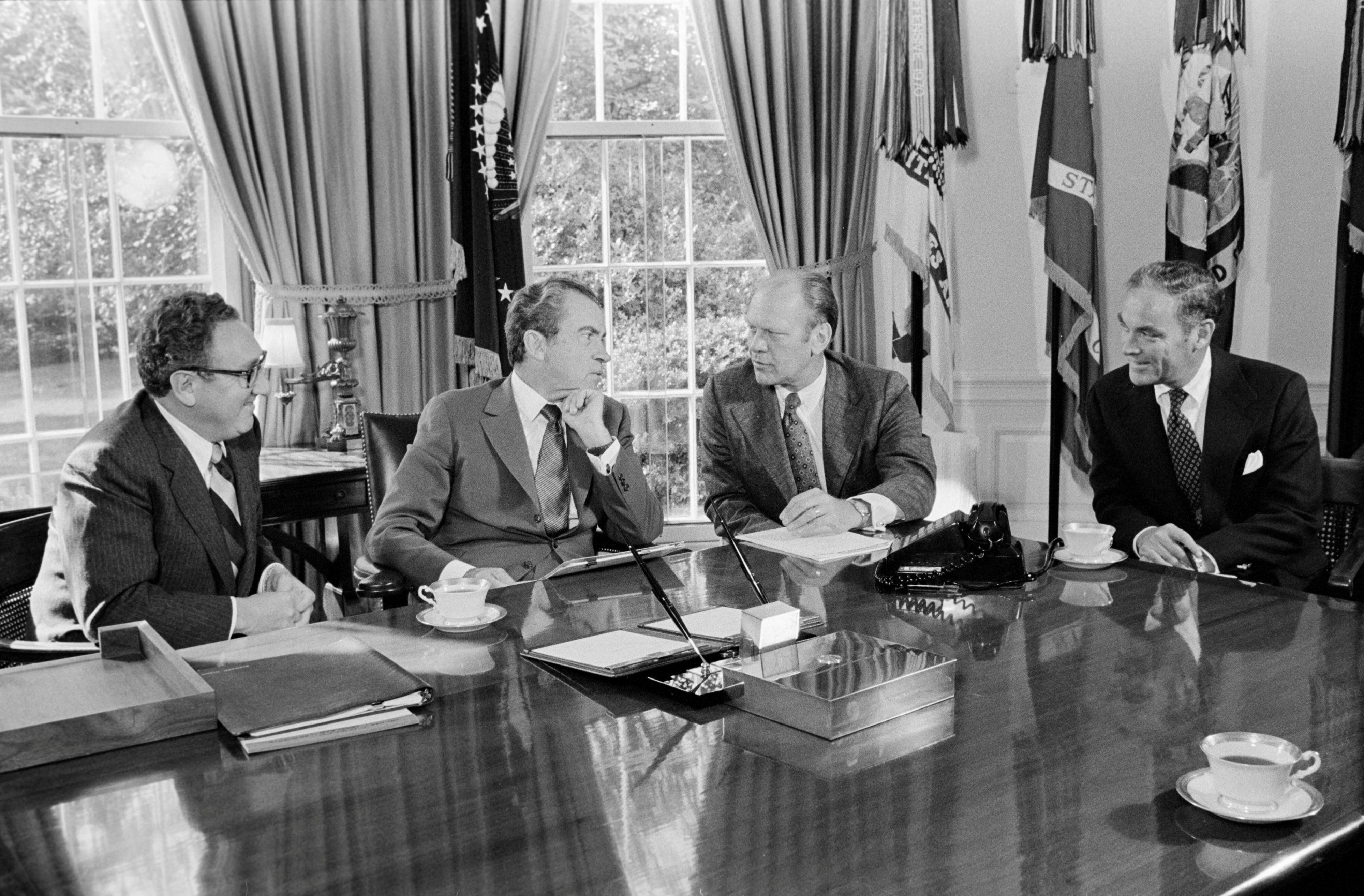 De izquierda a derecha: Henry Kissinger, Richard Nixon, Gerald Ford y Alexander Haig. Octubre de 1973 (REUTERS)