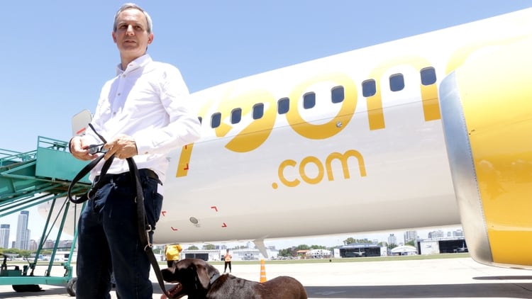 Julian Cook es el CEO que impulsó el arribo de FlyBondi a la Argentina (Fotos: Lihue Althabe)