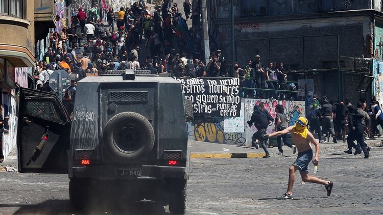 Ascendió a 15 el balance de muertos en Chile en medio de las protestas en todo el país