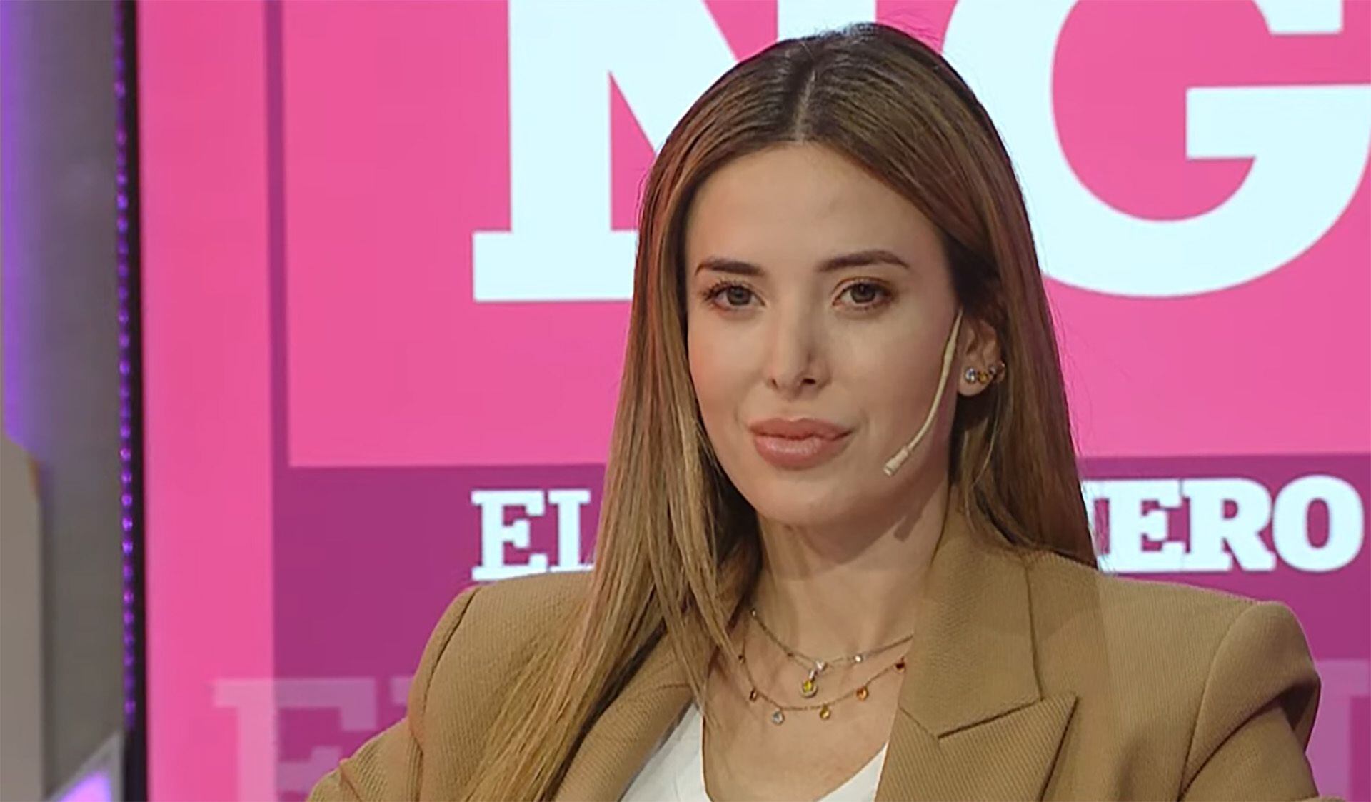 Jesica Cirio en los estudios de Telefe, lista para salir al aire