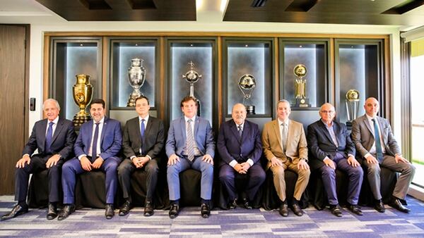 Los presidentes de los clubes semifinalistas se reunieron en Paraguay a mediados de octubre