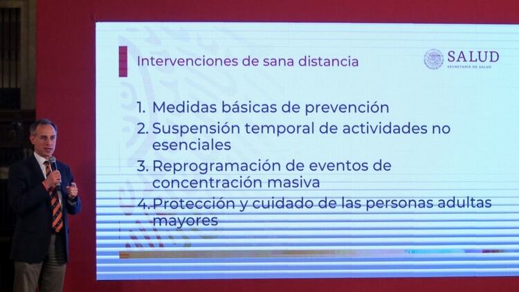 La pasividad del Estado ante el coronavirus pudo haber influido en la baja a su popularidad (Foto: Galo Cañas/ Cuartoscuro)