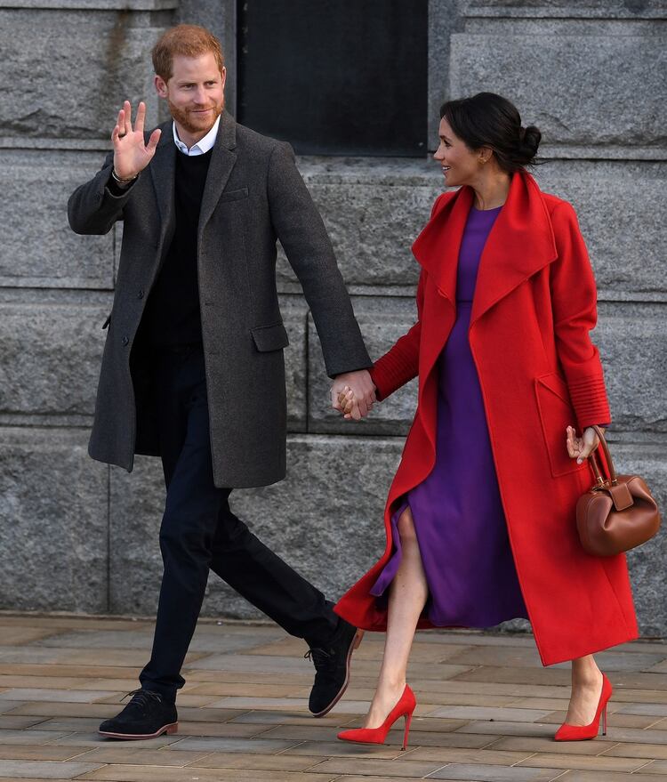 Meghan Markle y el prÃ­ncipe Harry durante un evento oficial en Inglaterra (AFP)