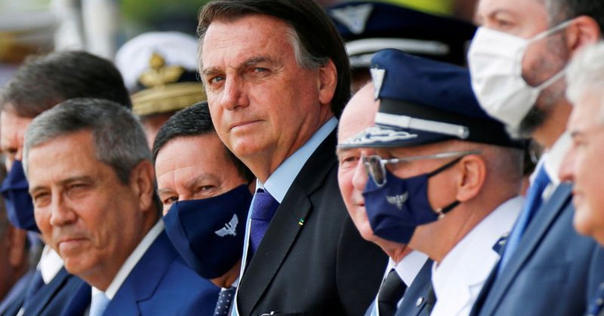 Jair Bolsonaro indulges in policies and militaries that mataron and ownership of its functions