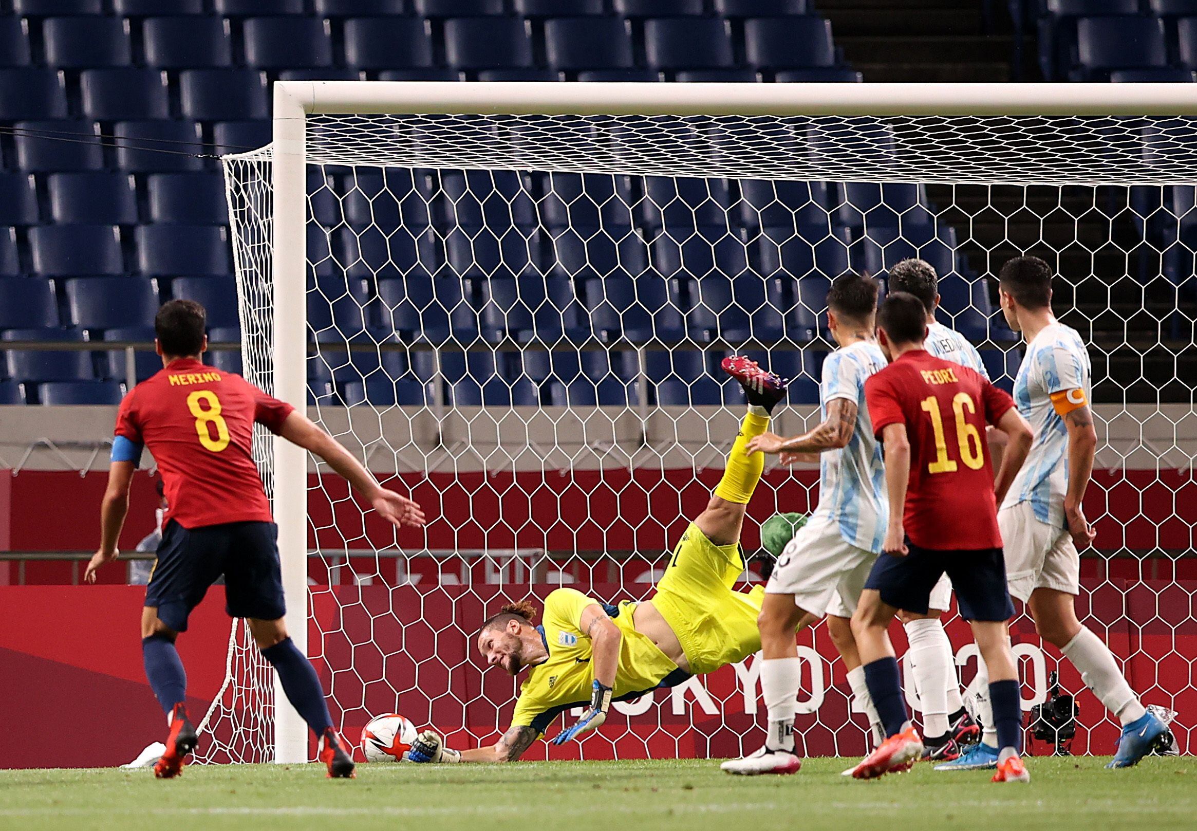 El gol de Merino para el 1-0 de España (REUTERS/Molly Darlington)