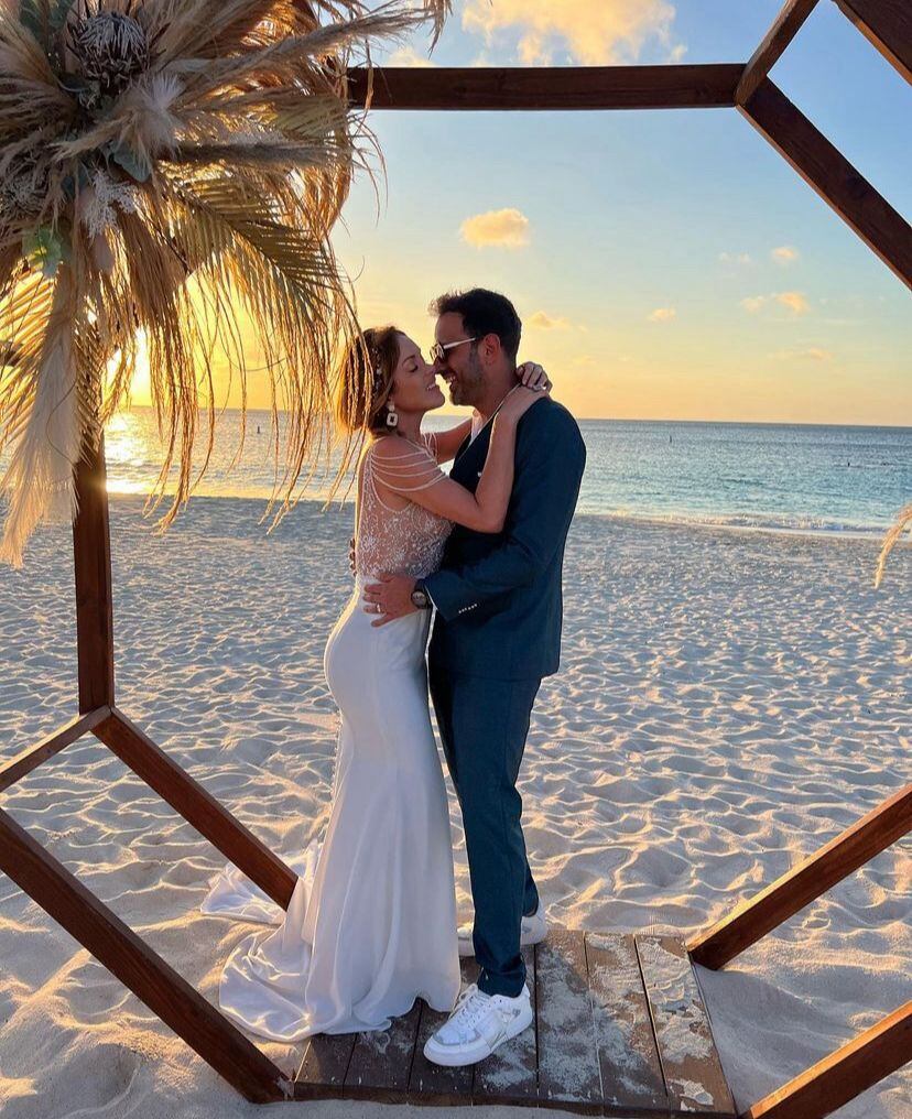 Nataly Umaña y Alejandro Estrada en su tercera boda en Aruba