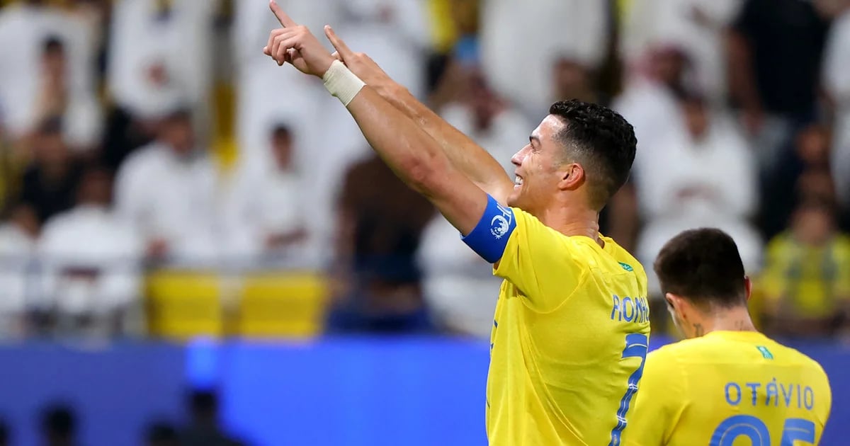Cristiano Ronaldo brilhou na vitória do Al-Nassr na Liga dos Campeões asiáticos: dois golos “colecionáveis” e uma assistência pelas costas