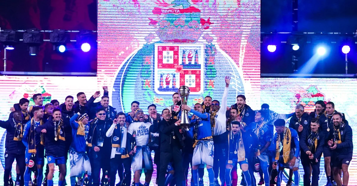 Matheus Uribe conquistou o primeiro título de 2023: Campeão da Taça da Liga em Portugal com o Porto