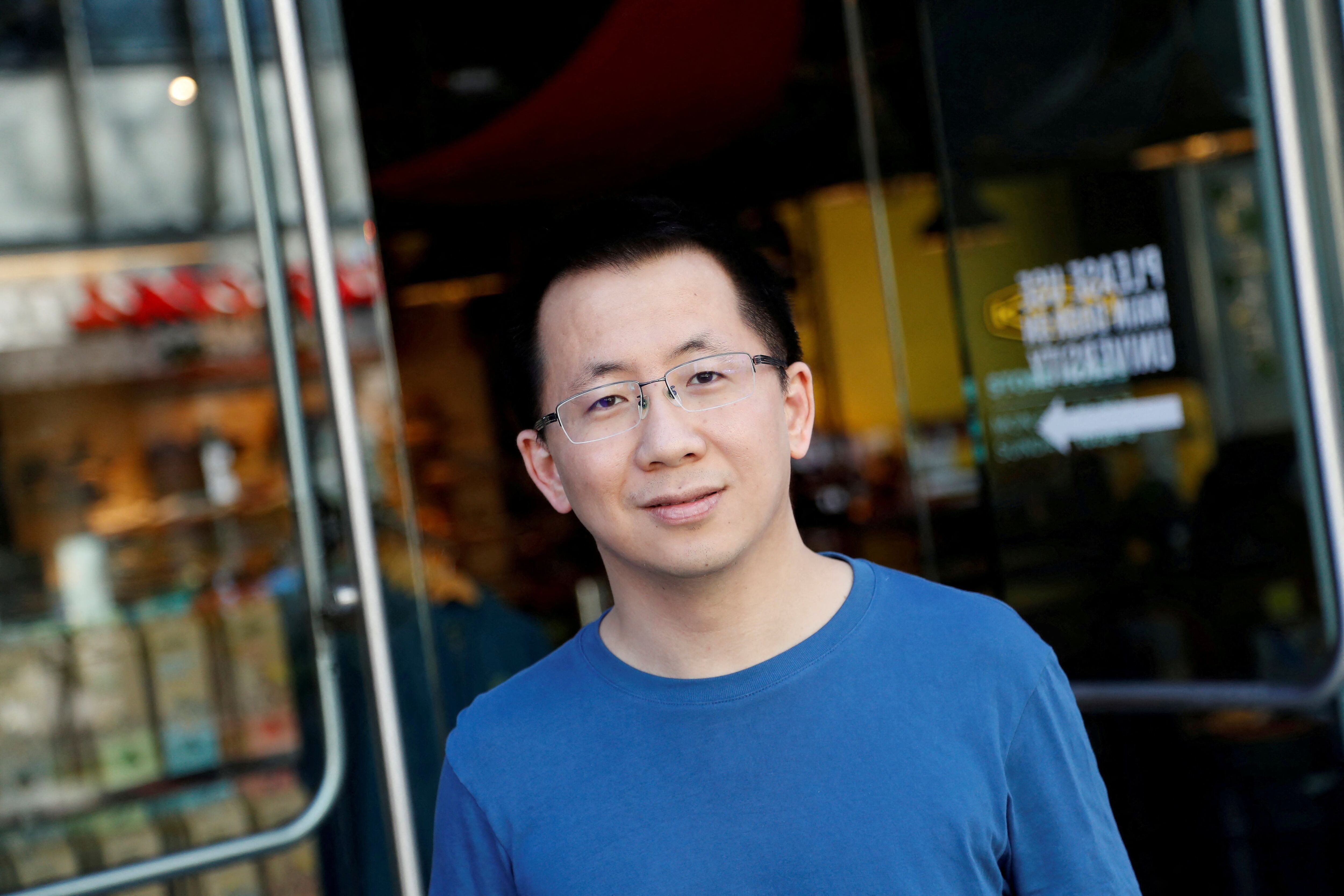 Zhang Yiming, fundador y CEO mundial de ByteDance, posa en Palo Alto, California. (REUTERS/Shannon Stapleton/archivo)
