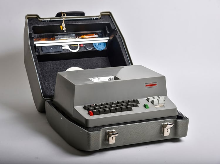 El modelo H-460, de 1967, fue el primero de la empresa suiza que contó con diseño interno de la NSA. (Jahi Chikwendiu/The Washington Post)