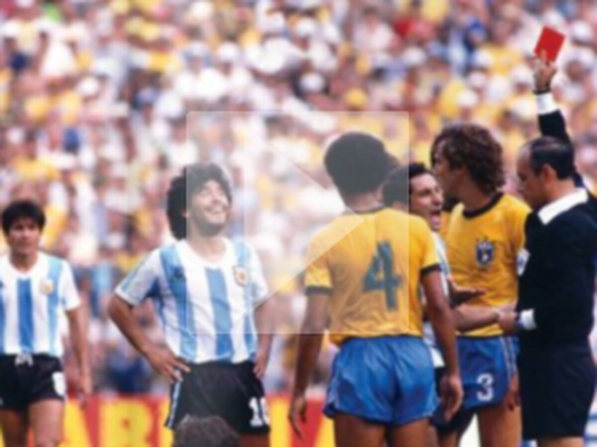 Maradona Era Expulsado Y La Gran Seleccion Se Iba Del Mundial Por Brasil Infobae