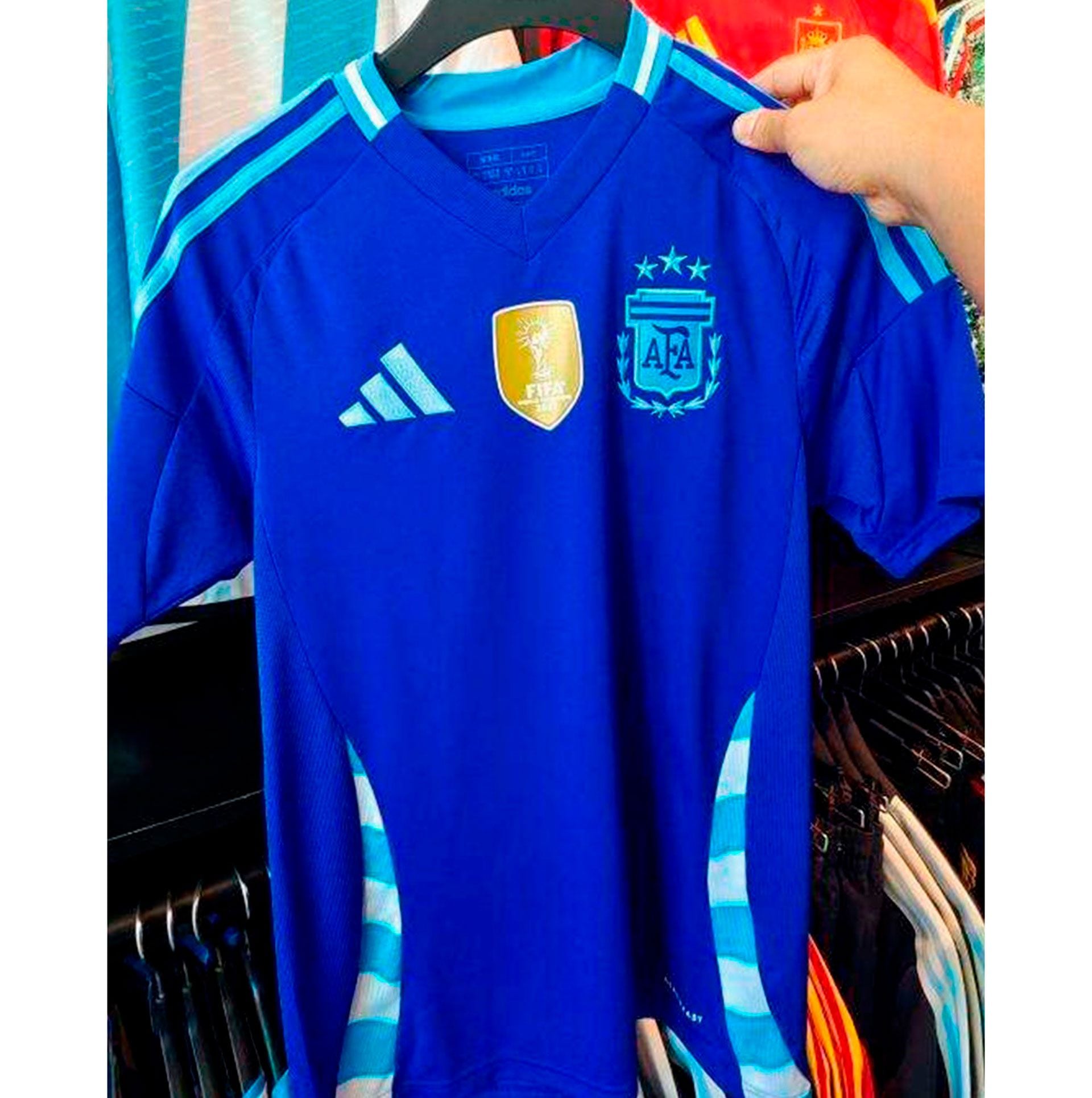 camiseta suplente de la selección argentina