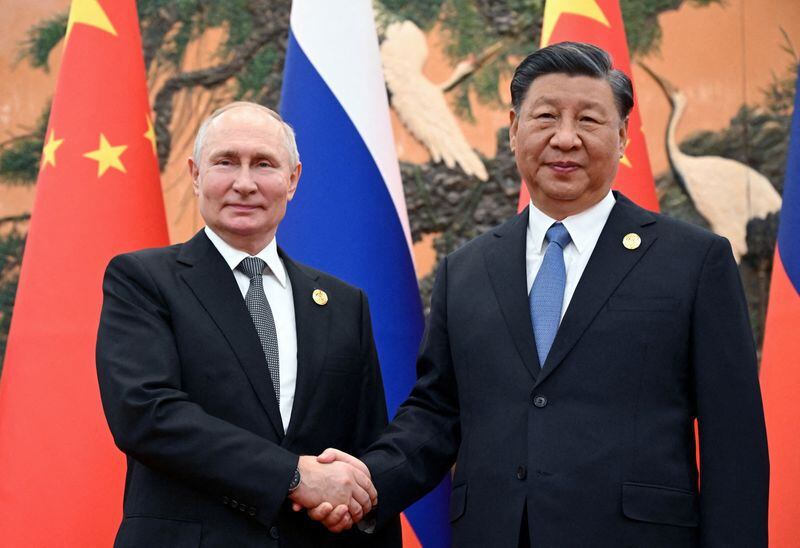 El presidente ruso, Vladimir Putin, y su homólogo chino, Xi Jinping, durante una reunión en el Foro de la Franja y la Ruta en Pekín, China, el 18 de octubre de 2023 (Sputnik/Sergei Guneev/Pool vía REUTERS)