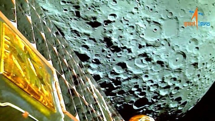 El interés por la zona meridional de la Luna está relacionado con las supuestas reservas de hielo de agua del polo sur del satélite terrestre ( ISRO/entrega vía Reuters)