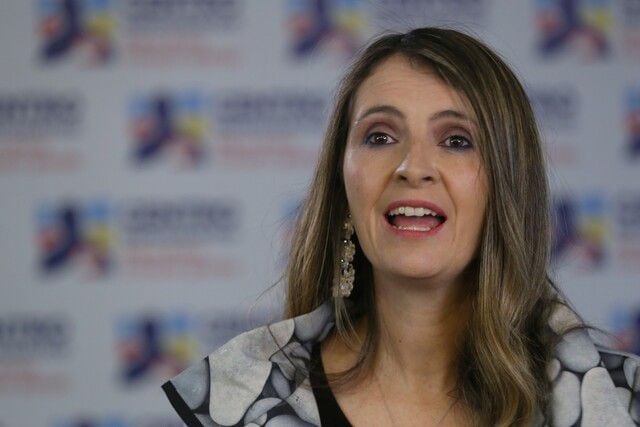 La senadora del Centro Democrático, Paloma Valencia, tildó de incompetente, mediocre y hasta descuidado al presidente Petro - crédito Colprensa