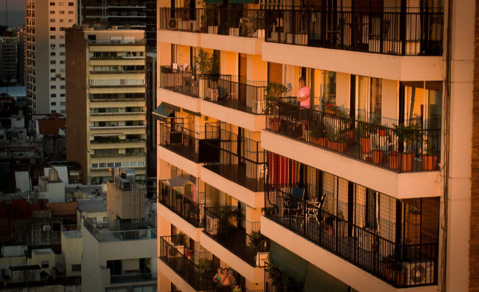 La cuarentena percibida en los balcones de Buenos Aires