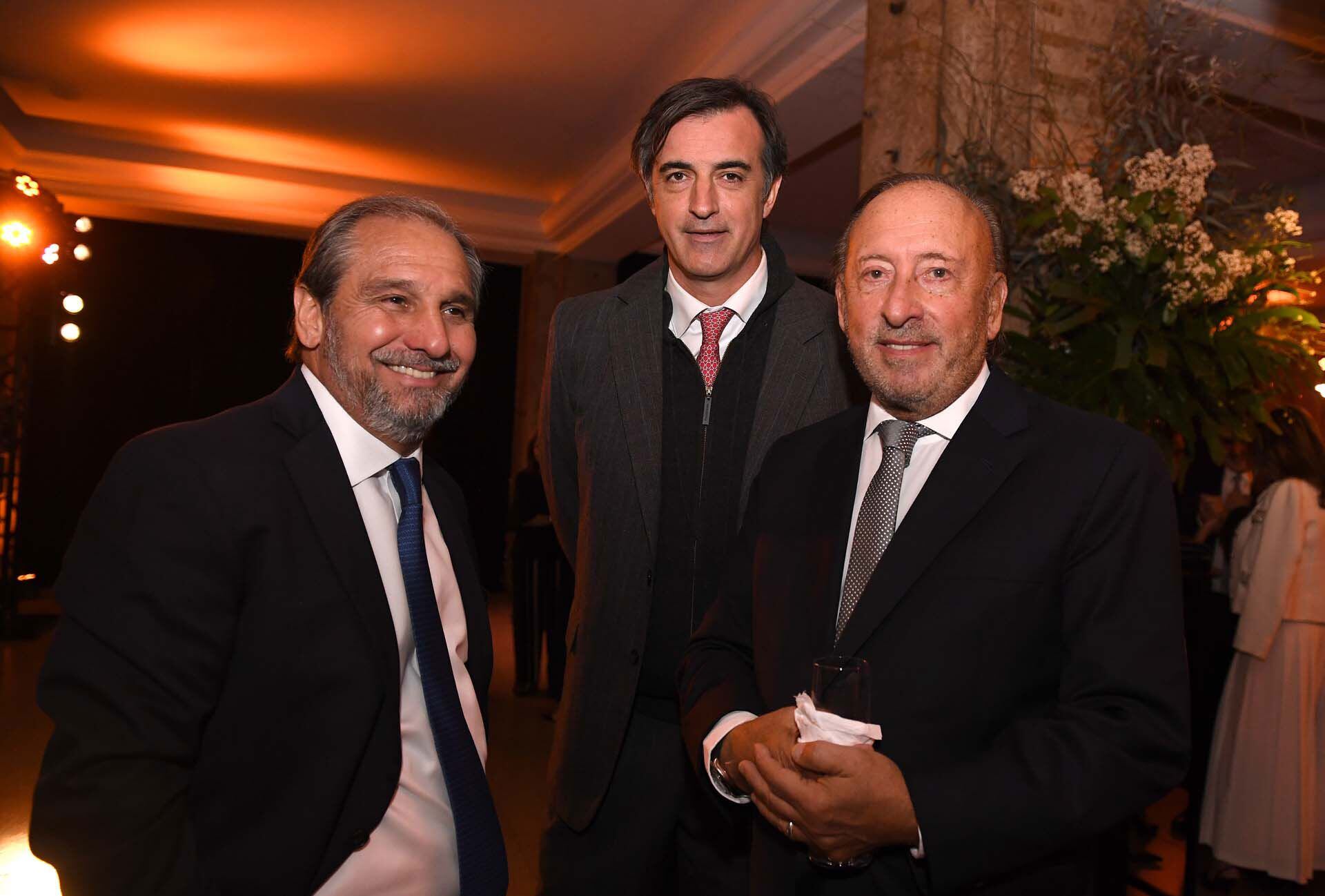 Nicolás Caputo, cónsul honorario en Singapur, junto al senador Esteban Bullrich y al empresario Mauricio Filiberti (Transclor)