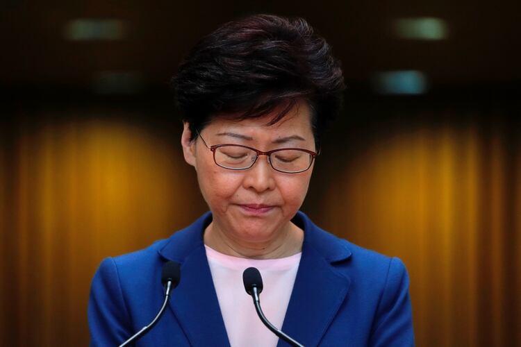 La jefa del Gobierno de Hong Kong Chief, Carrie Lam (REUTERS/Tyrone Siu)