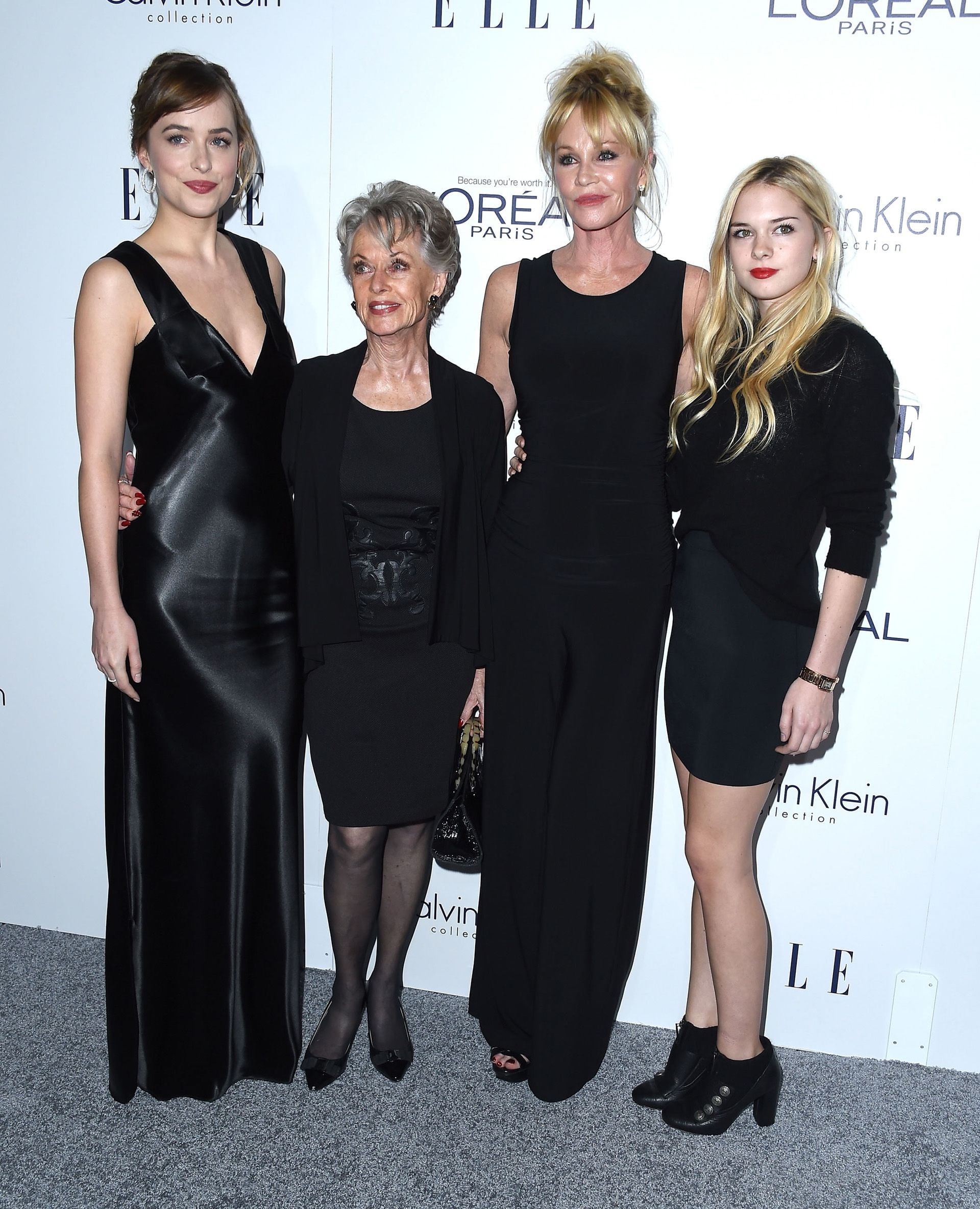 Antonio Banderas habló sobre la decisión de su hija Stella de quitarse el  apellido de su madre Melanie Griffith - Infobae, image size:1920x2369