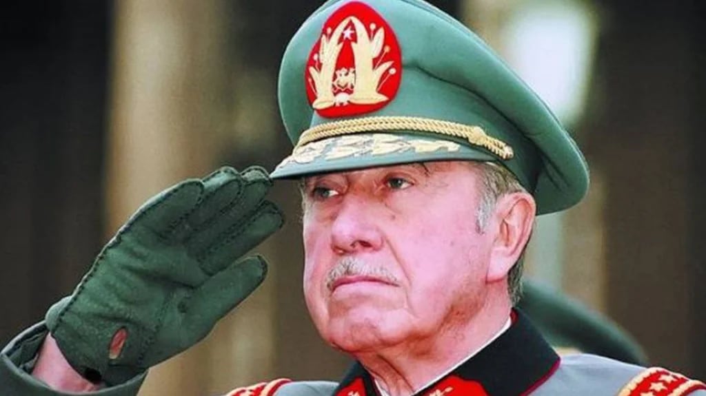 El dictador chileno Augusto Pinochet (AP)