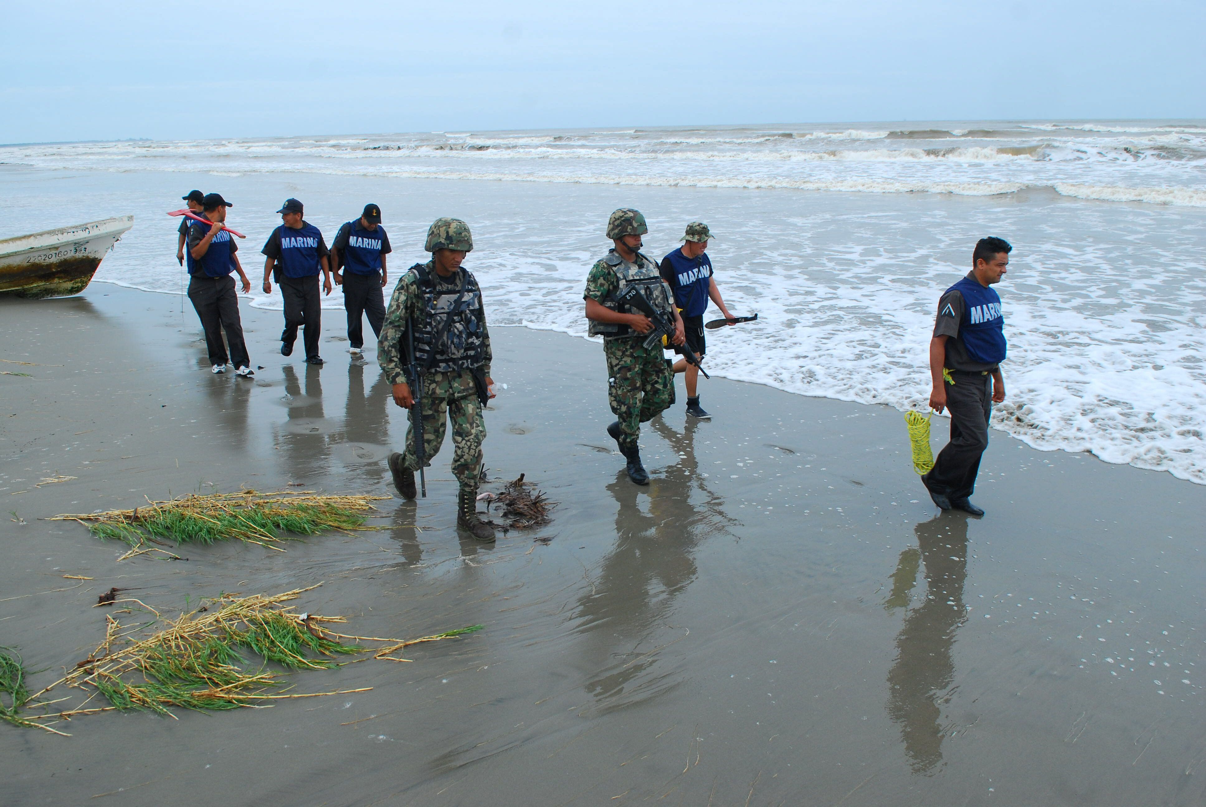 Rescatan seis de los 7 cuerpos de los militares desaparecidos en mar de Ensenada. Fotografía de archivo. EFE/ Saul Ramirez
