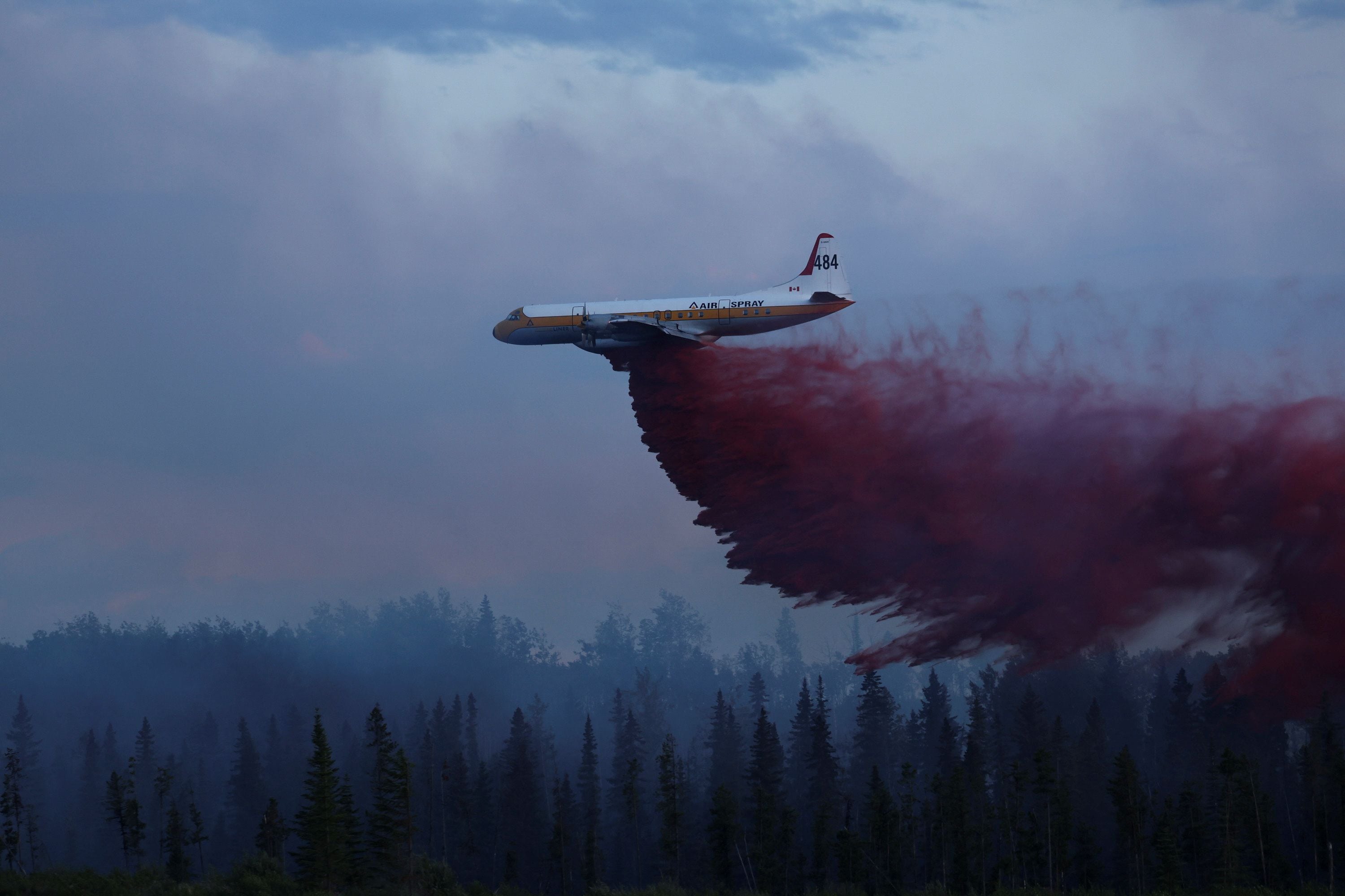 Canadá atraviesa la peor temporada de incendios forestales de la historia ( REUTERS/Jesse Winter)