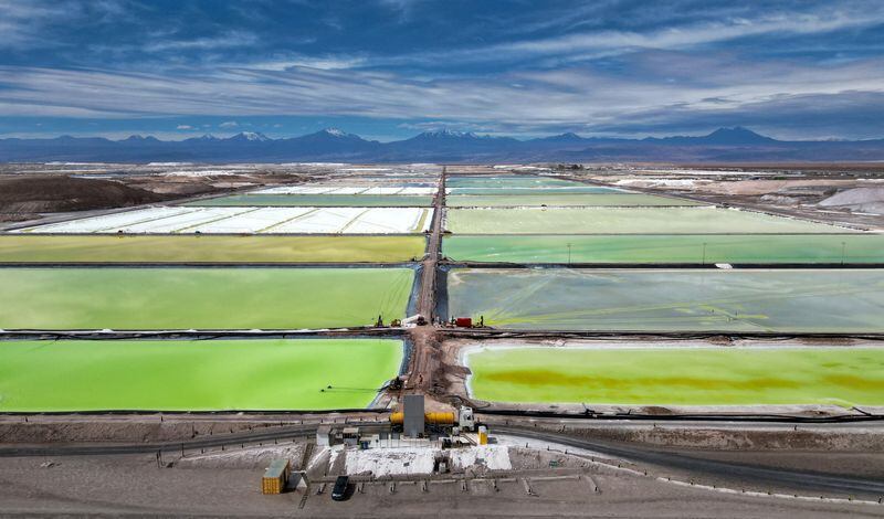 Vista del "Salar de Atacama", en Chile, cuyo potencial de crecimiento de la producción es muy inferior al argentino
REUTERS/Ivan Alvarado