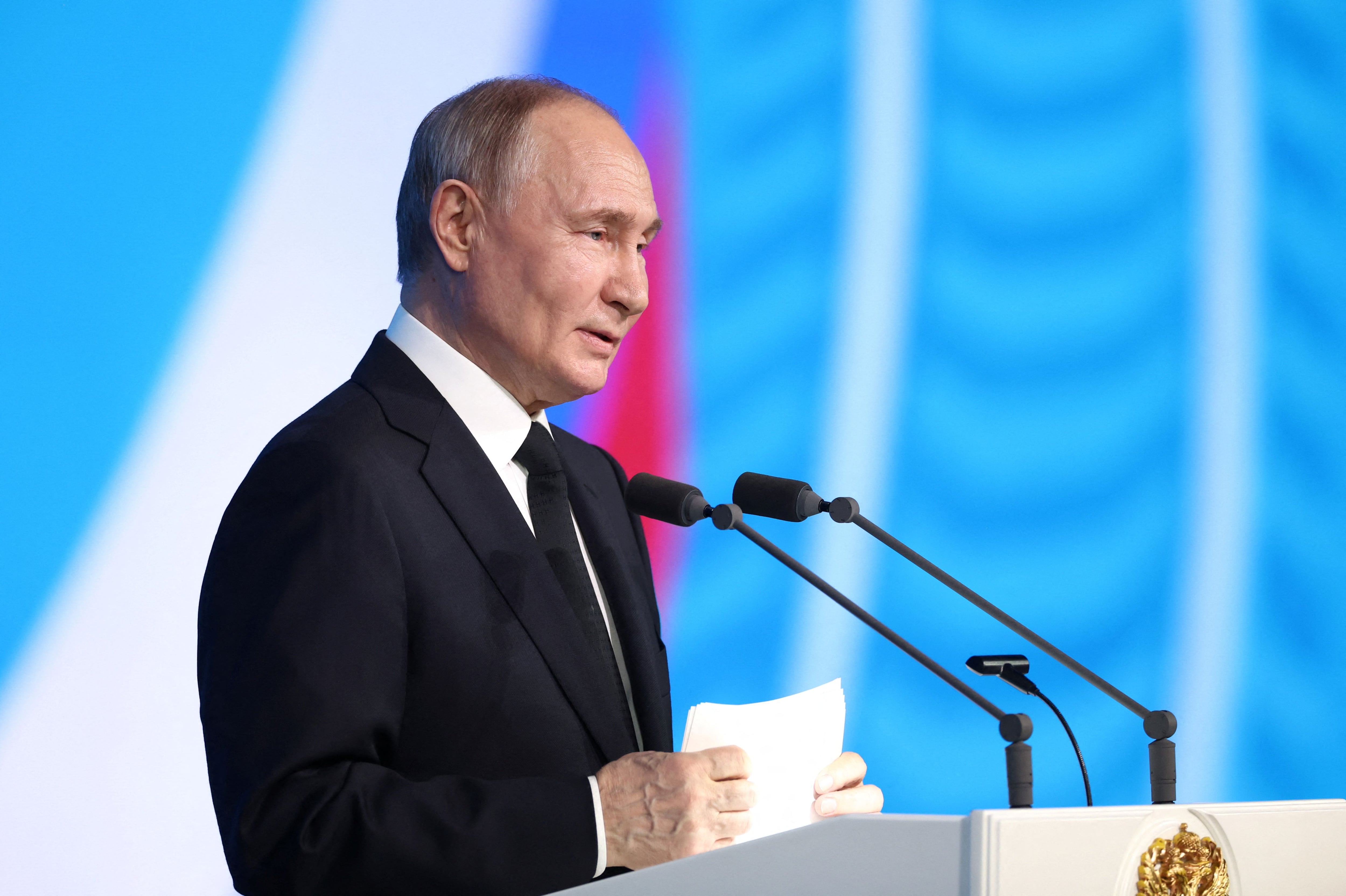 Borrell aseguró que Vladimir Putin va a continuar para “conquistar tanto de Ucrania como pueda” (Sputnik/Valeriy Sharifulin/Kremlin via REUTERS)