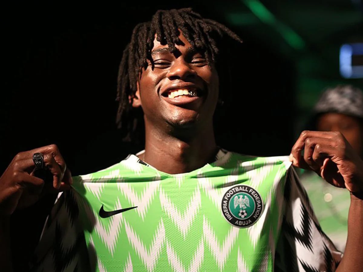 Conflicto Cordero vencimiento Récord de ventas: la camiseta de Nigeria hace furor a pocos días del  Mundial - Infobae