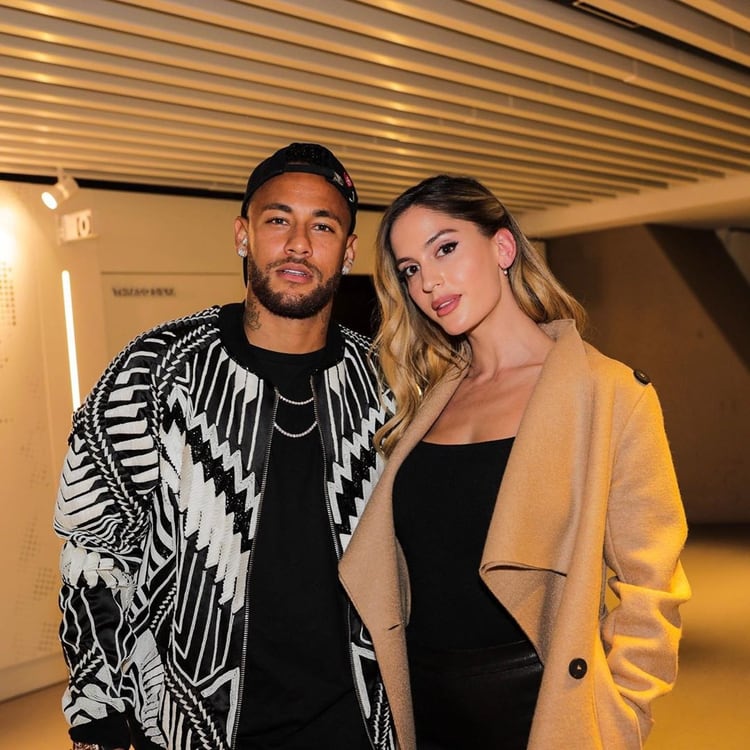 La foto viral de Neymar junto a Natalia Barulích, quien lo fue a visitar y presenció un encuentro del PSG (neymarjr)