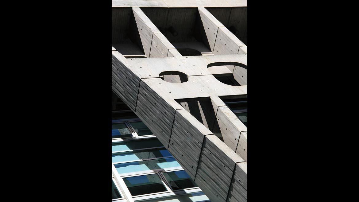 Banco Hipotecario Nacional, ex Banco de Londres. (1959/1966) Sánchez Elía, Peralta Ramos y Agostini y Clorindo Testa