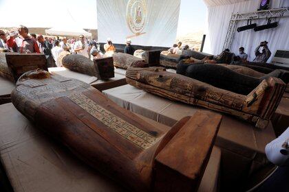 Expertos afirman que todas las momias pertenecen a altos sacerdotes y oficiales del Antiguo Egipto que vivieron en la antigua capital de Memfis REUTERS/Mohamed Abd El Ghany