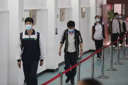 *SONAMOS* Se detectó el primer caso de coronavirus en Wuhan en más de un mes y temen un re-brote.