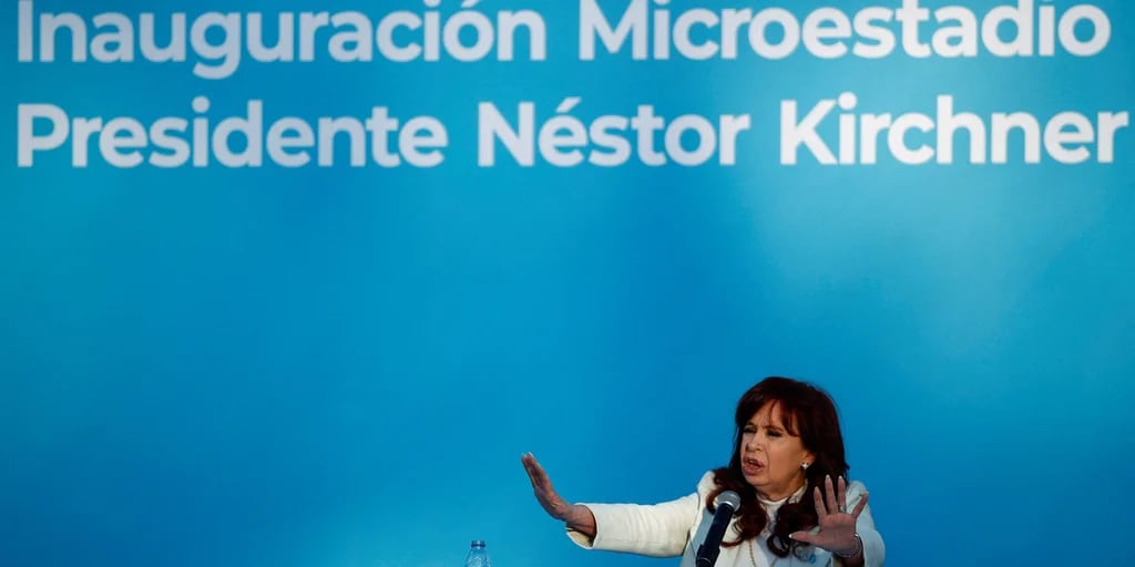 En su discurso, Cristina Kirchner pidió que empresas como Mercado Libre y Globant “empiecen a devolver todo lo que han recibido”