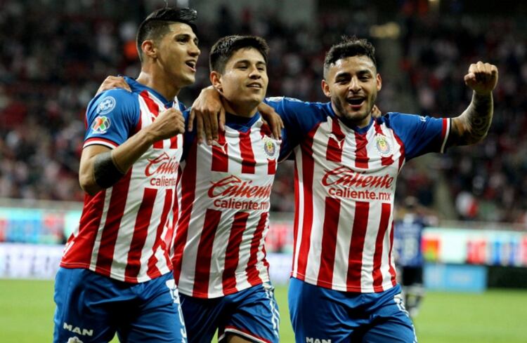 Chivas se mantiene con esperanzas de avanzar a la Liguilla, aunque depende de otros equipos para poder conseguirlo (Foto: Archivo)