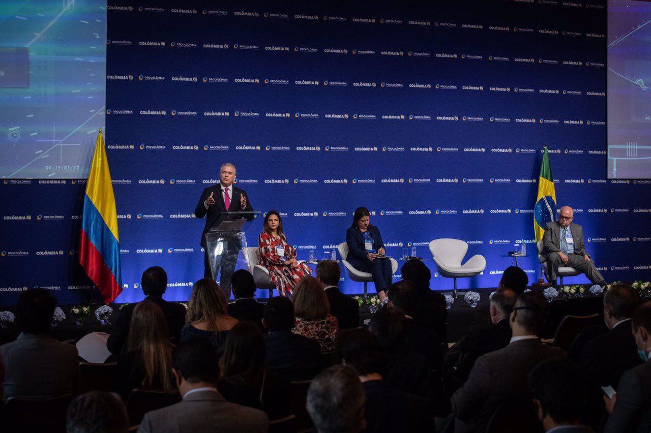 Intervención de Iván Duque, frente a empresarios e inversionistas, durante un encuentro este lunes en Brasil. Foto: Presidencia de Colombia
