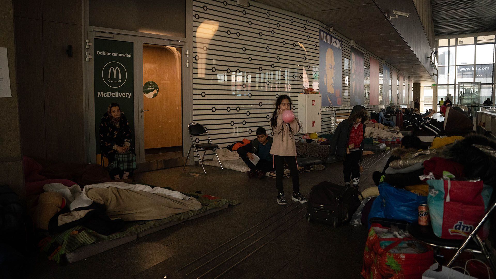 Ukrainische Flüchtlinge - Warschauer Zugterminal - 21/03/22