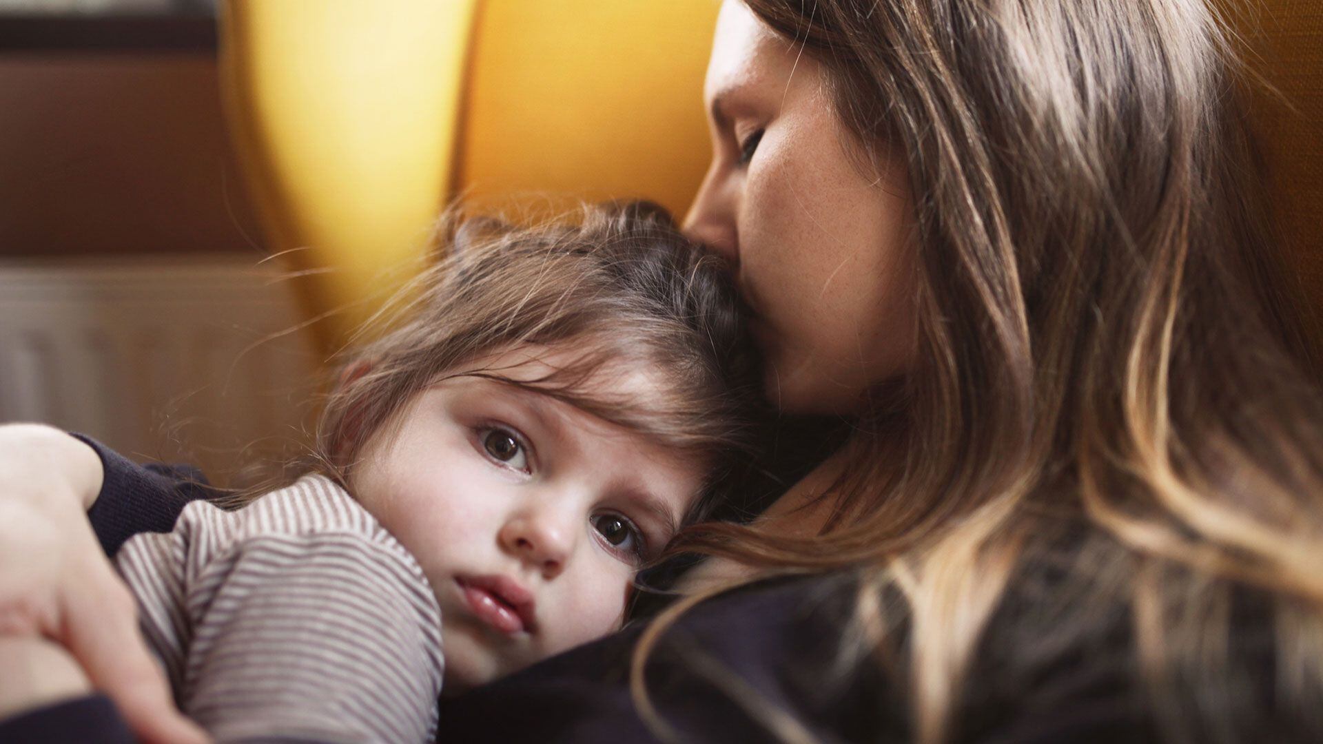 Una de las partes más difíciles de la muerte de una mascota es darle la noticia a los niños. Los especialistas recomiendan hacerlo a solas, en un lugar en el que se sientan seguros y cómodos, y donde no se distraigan 
(gettyimages)