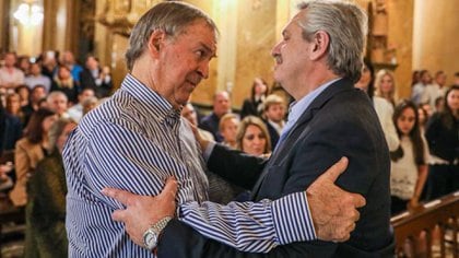 Juan Schiaretti y Alberto Fernández firmaron un acuerdo político para las primeras elecciones del año  