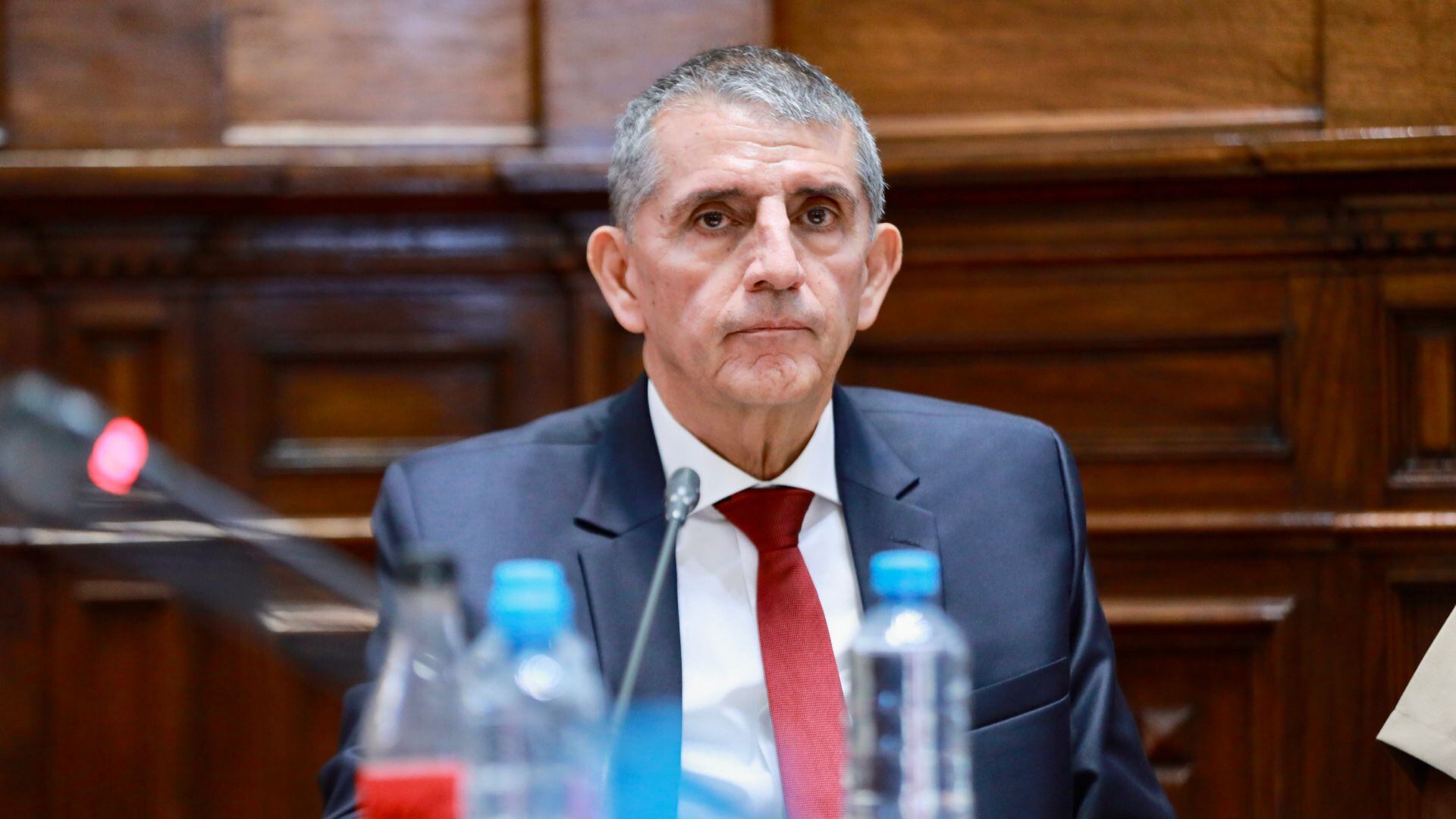 Ministro del Interior, Víctor Torres, en la sesión de la Comisión de Defensa. Foto: Congreso