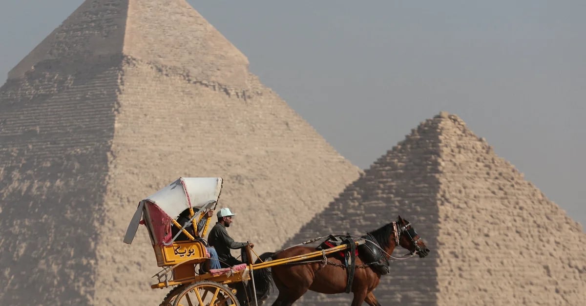 Enigma in the Great Pyramid of Egypt: they find a secret tunnel that would lead to the pharaoh Cheops