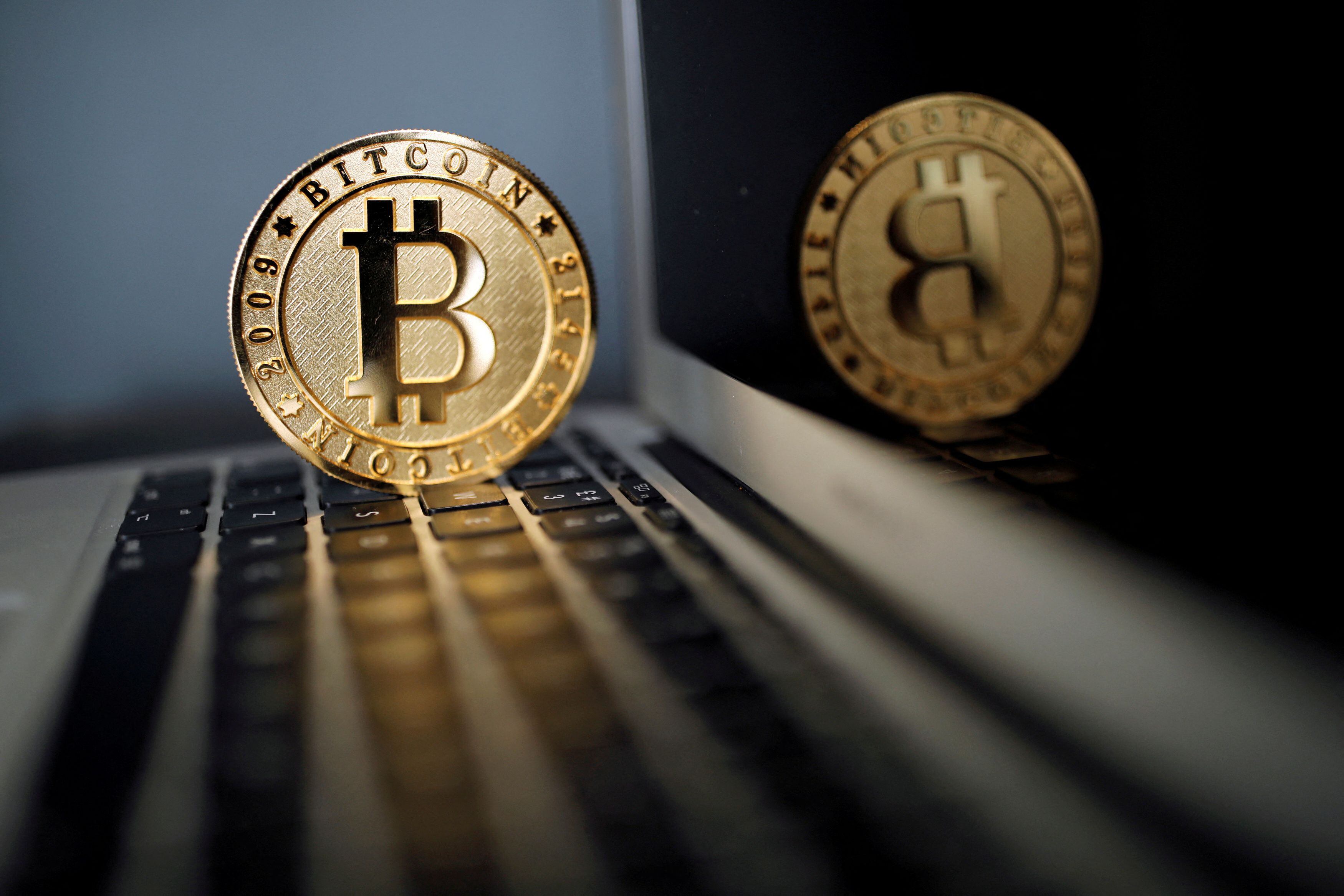 A diferencia de Bitcoin, las transacciones con una moneda digital de Banco Central podrían ser rastreadas por el fisco (Reuters)