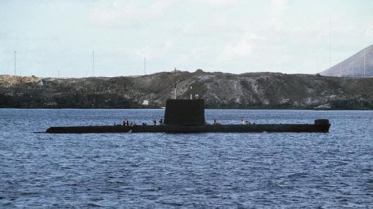 El submarino HMS Onyx habrÃ­a sido el buque detectado por los radares del ARA Bouchard y Piedrabuena como partÃ­cipe de la Operacion Mikado-Dum Pluff en Malvinas