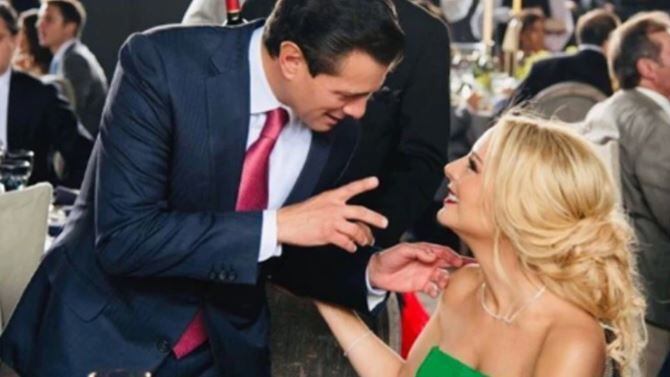 El expresidente, Enrique Peña Nieto, junto a su novia Tania Ruiz durante la boda de la hija del abogado, Juan Collado (Foto: Instagram @taniaruize)